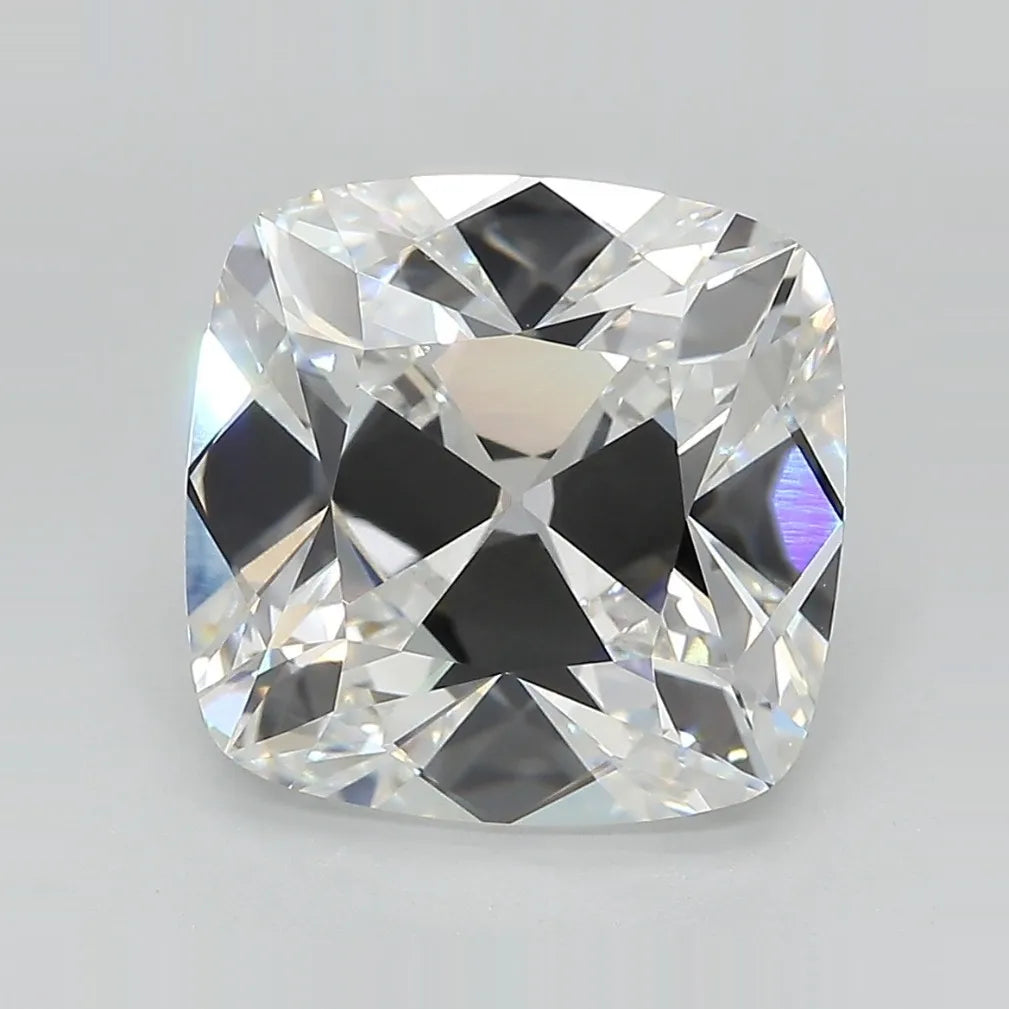 5.52ct Cushion modified Lab Grown Diamond (Colour E, Clarity VVS2, IGI Certified)