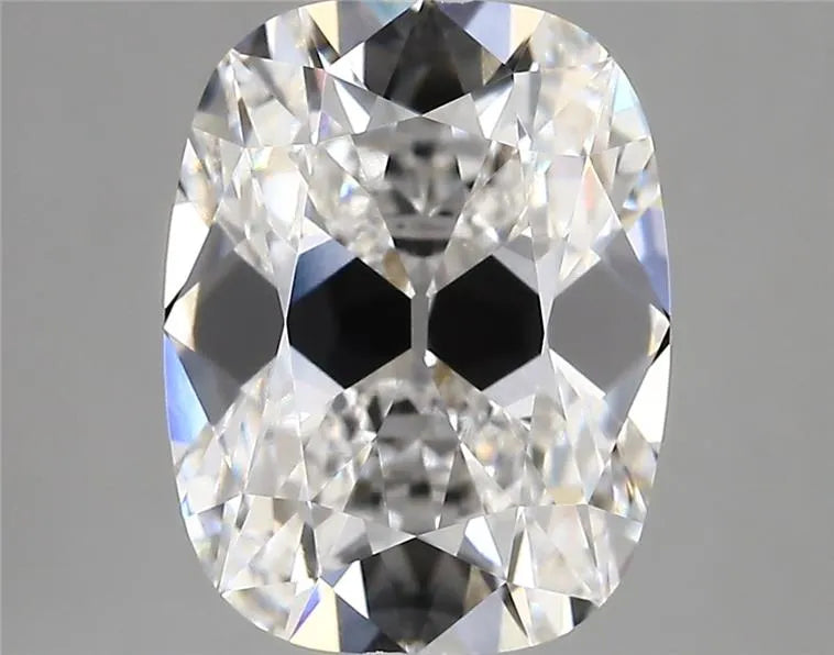 4.42ct Cushion modified Lab Grown Diamond (Colour E, Clarity VVS2, IGI Certified)