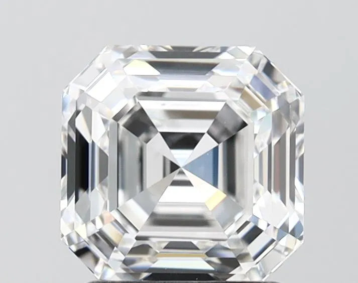 2.22ct Square emerald Lab Grown Diamond (Colour E, Clarity VVS2, IGI Certified)