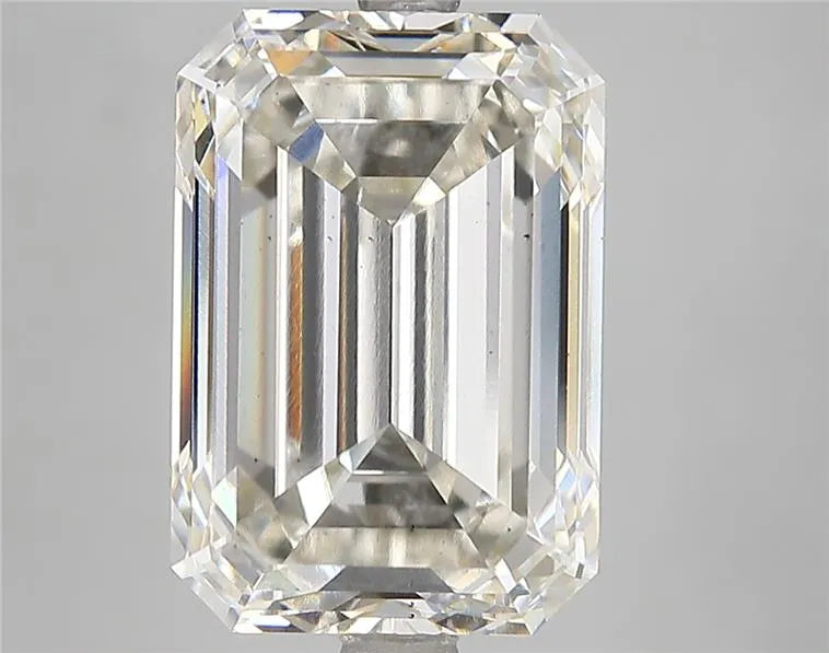 7.28ct Emerald Lab Grown Diamond (Colour J, Clarity VS2, IGI Certified)